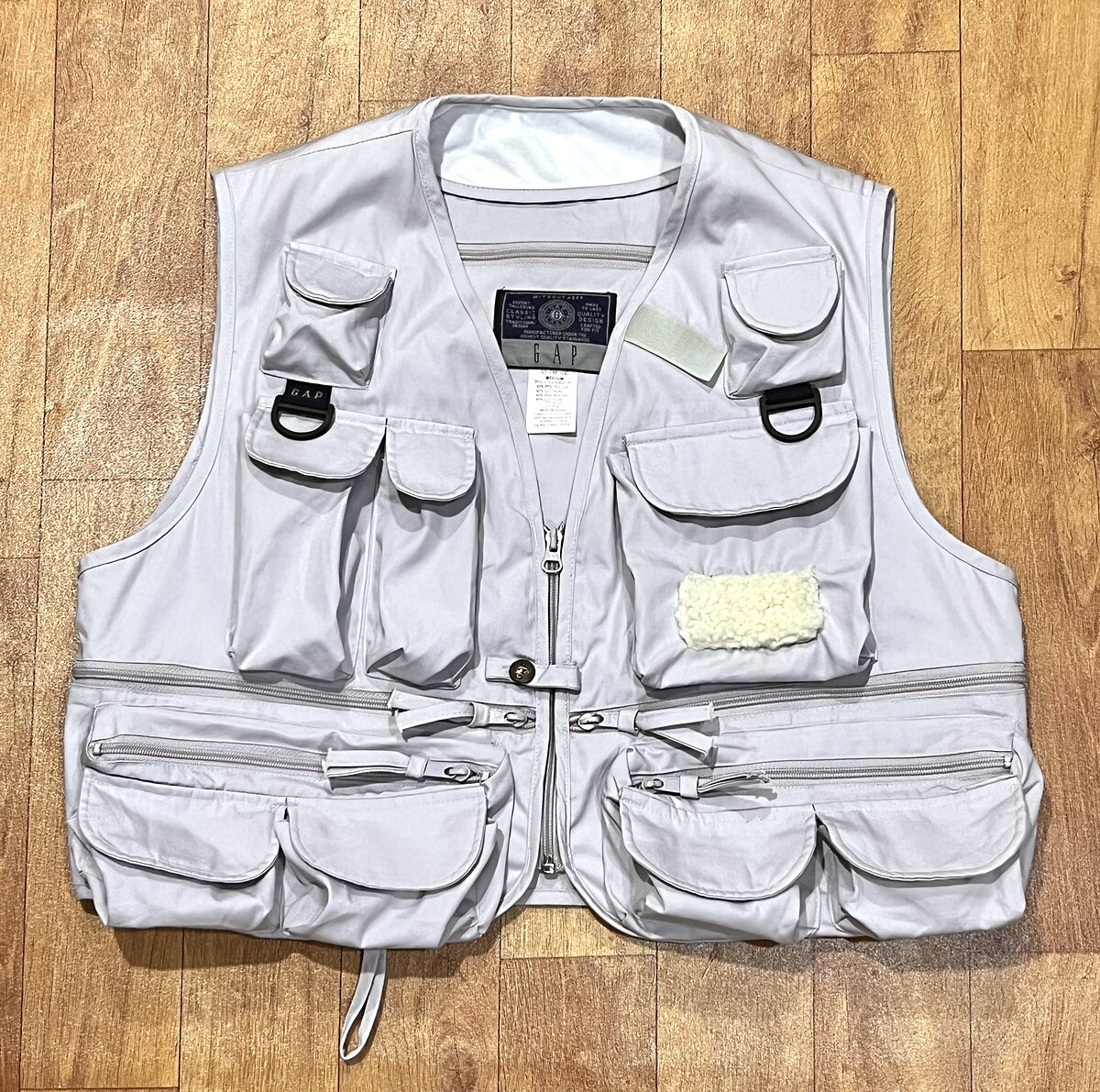 เสื้อกั๊ก GAP FISHING VEST