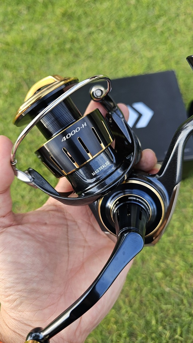 -..- DAIWA SALTIGA 4OOOH ปี2O23