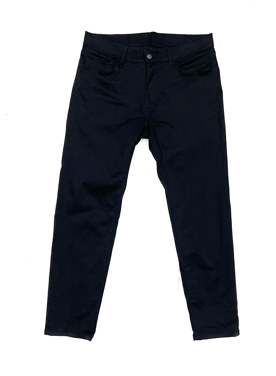 ~ € ~  กางเกง UNIQLO ULTRA STRETCH (33-34)       300.-  