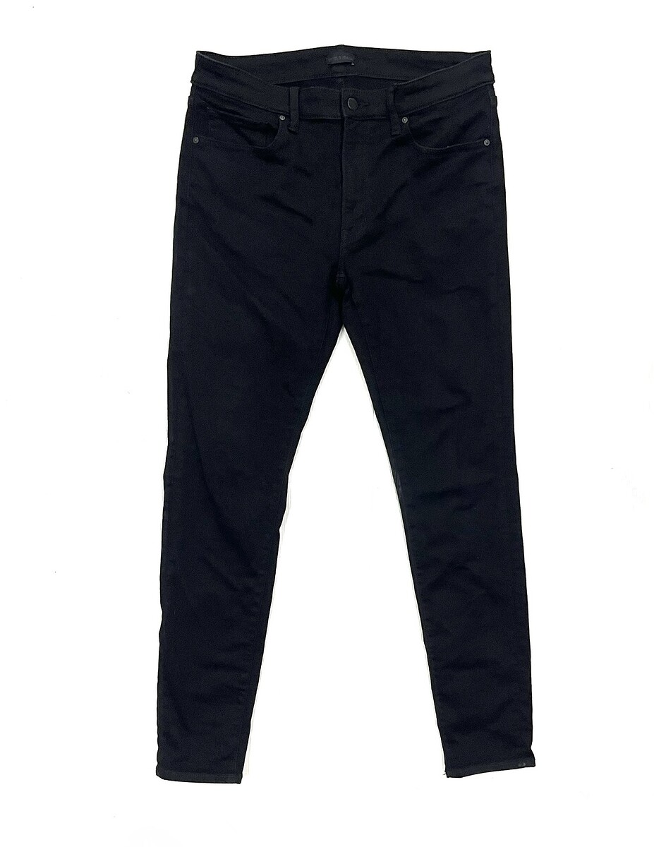 ~ € ~  กางเกง UNIQLO ULTRA STRETCH (34-35)    300.- 