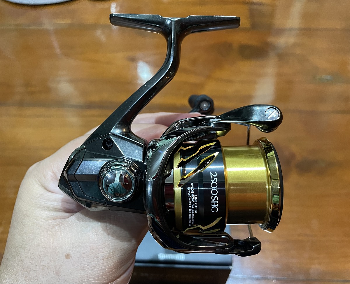 ขายรอกShimano Twinpower 2500SHG