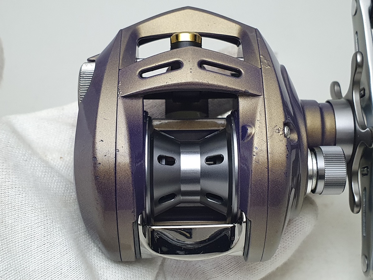  [q]

 [center] [b]*  *  *  *  DAIWA ALPHAS 103 2005 *  *  *  *[/b][/center]


[/q]