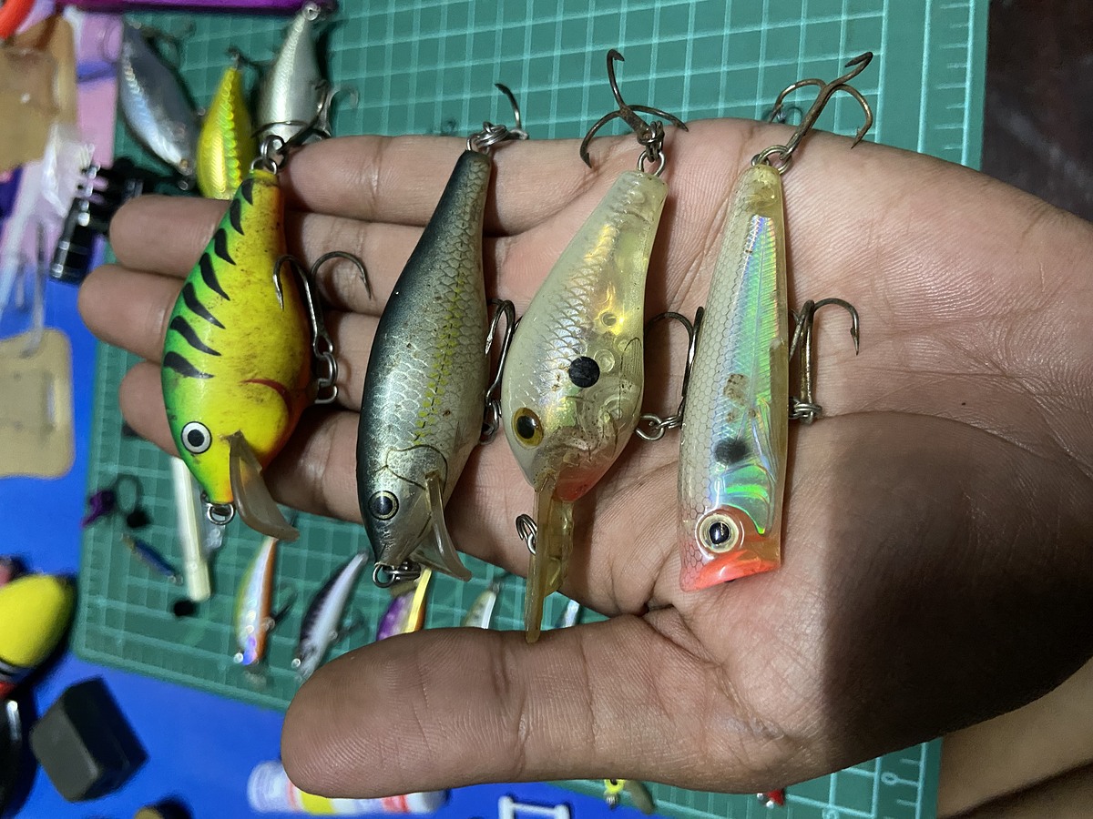 เหยื่อปลอม 2 กองครับ rapala , air ogre