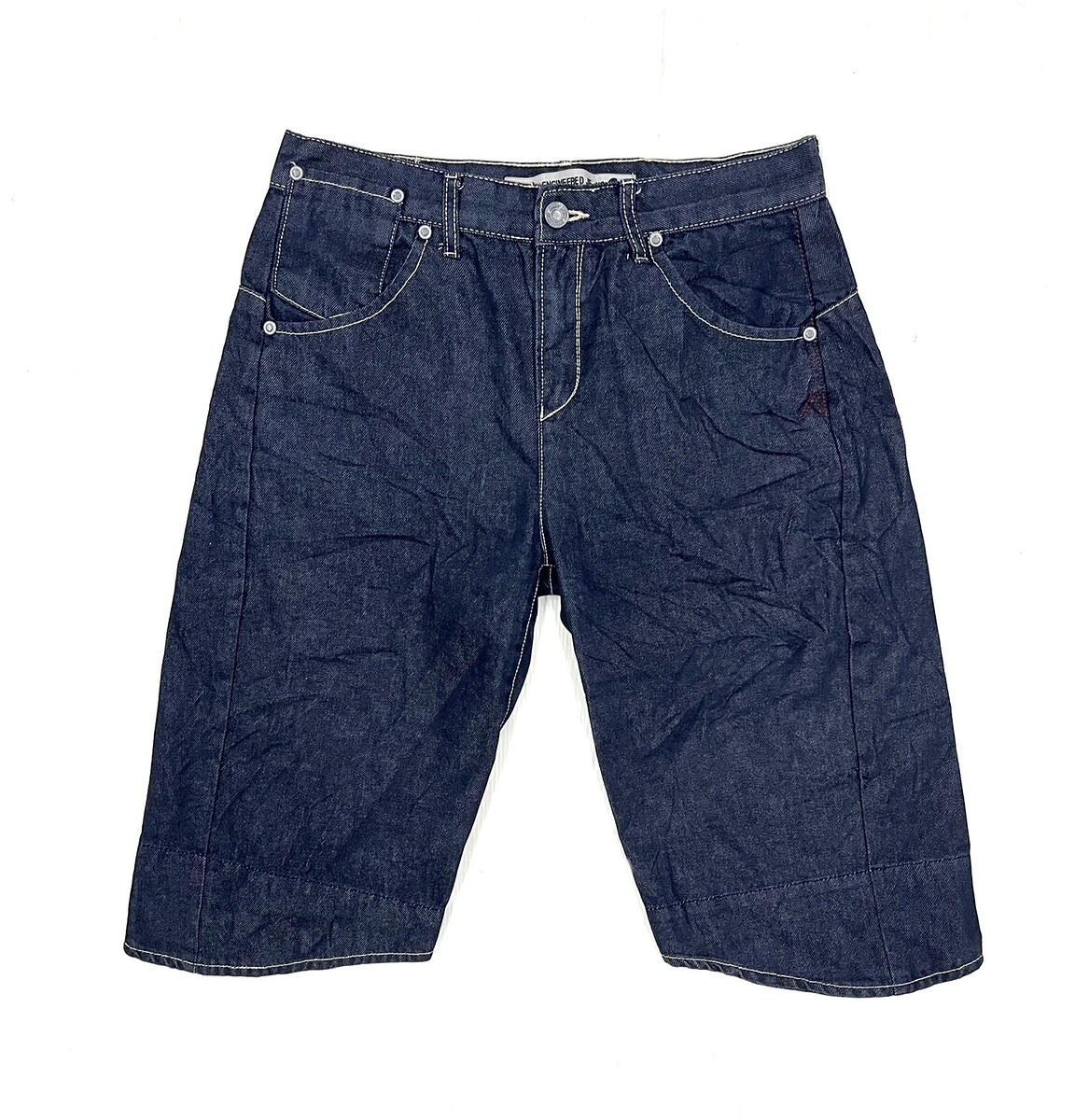 ~ € ~ กางเกงยีนส์ขาสั้น Levi’s Engineered  (33)   300.- 