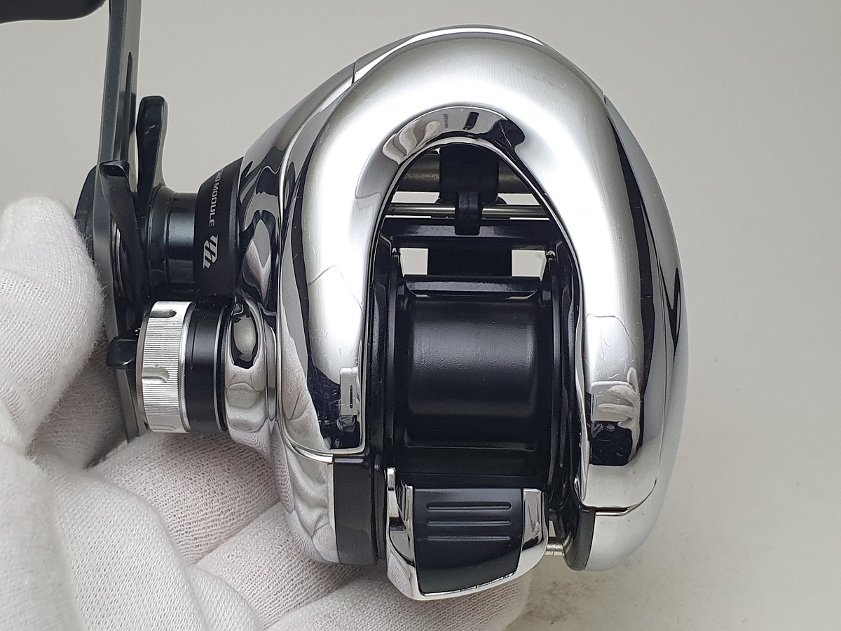  [q]

 [center] [b]*  *  *  *  SHIMANO ANTARES LH 2012 *  *  *  *[/b][/center]


[/q]