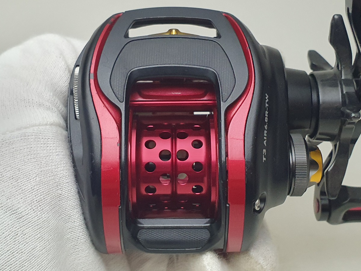  [q]

 [center] [b]*  *  *  *  DAIWA T3 AIR 6.8R-TW 2012 *  *  *  *[/b][/center]


[/q]