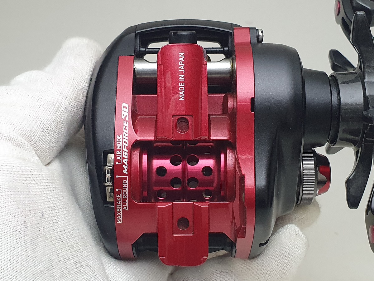  [q]

 [center] [b]*  *  *  *  DAIWA T3 AIR 8.6L-TW 2012 *  *  *  *[/b][/center]


[/q]