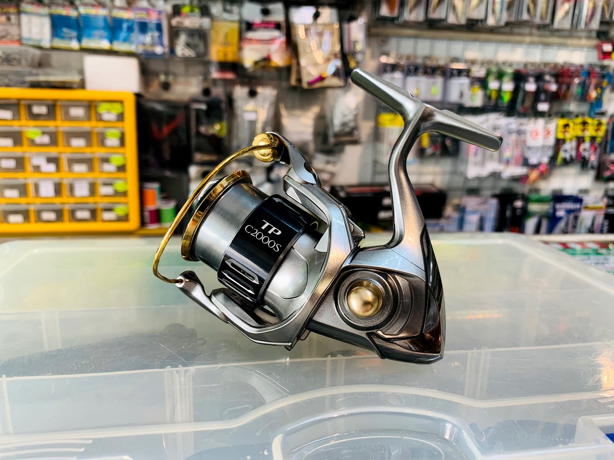 รอก Shimano Twinpower C2000hgs