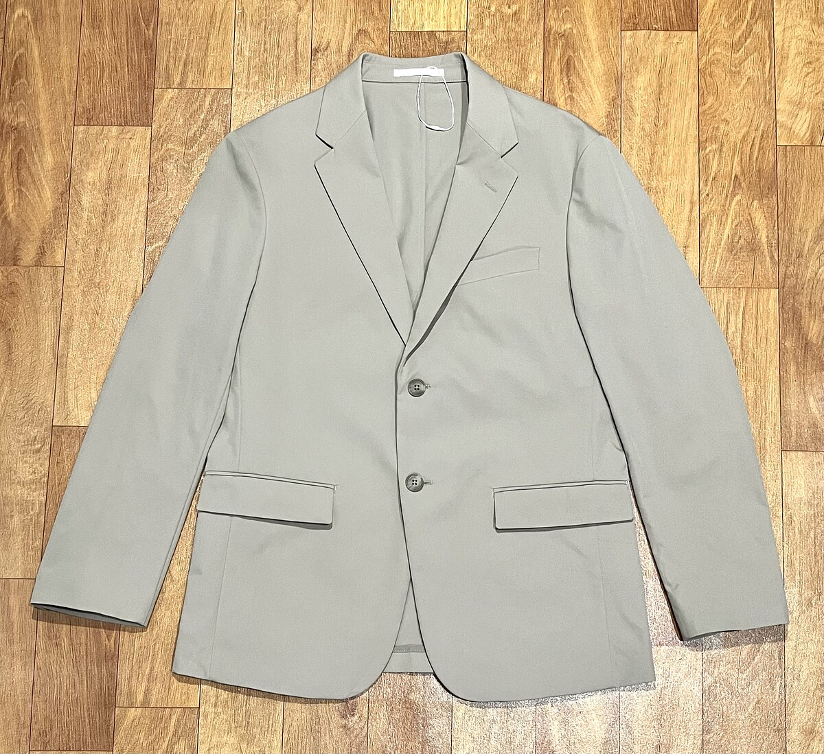 เสื้อสูท Uniqlo Miracle Air blazer