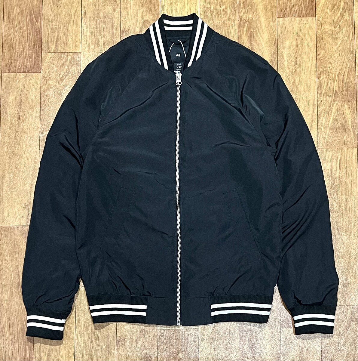 เสื้อ H&M BOMBER JACKET 