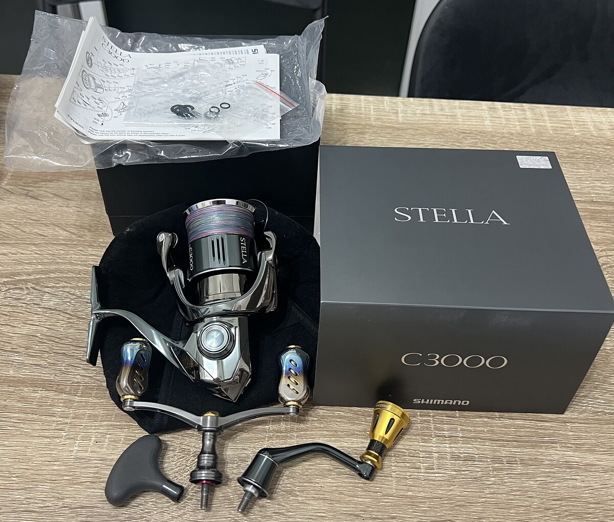 Shimano stella c3000
รอกเหมือนใหม่ใช้งานน้อยมาก ส่วนใหญ่เก็บครับ
มีรอกถุงกล่องคู่มือของเดิมครบ
พร