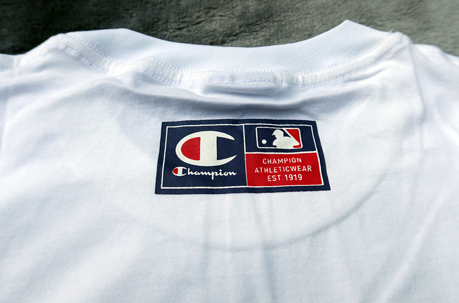 CHAMPION Major League Baseball Yankees