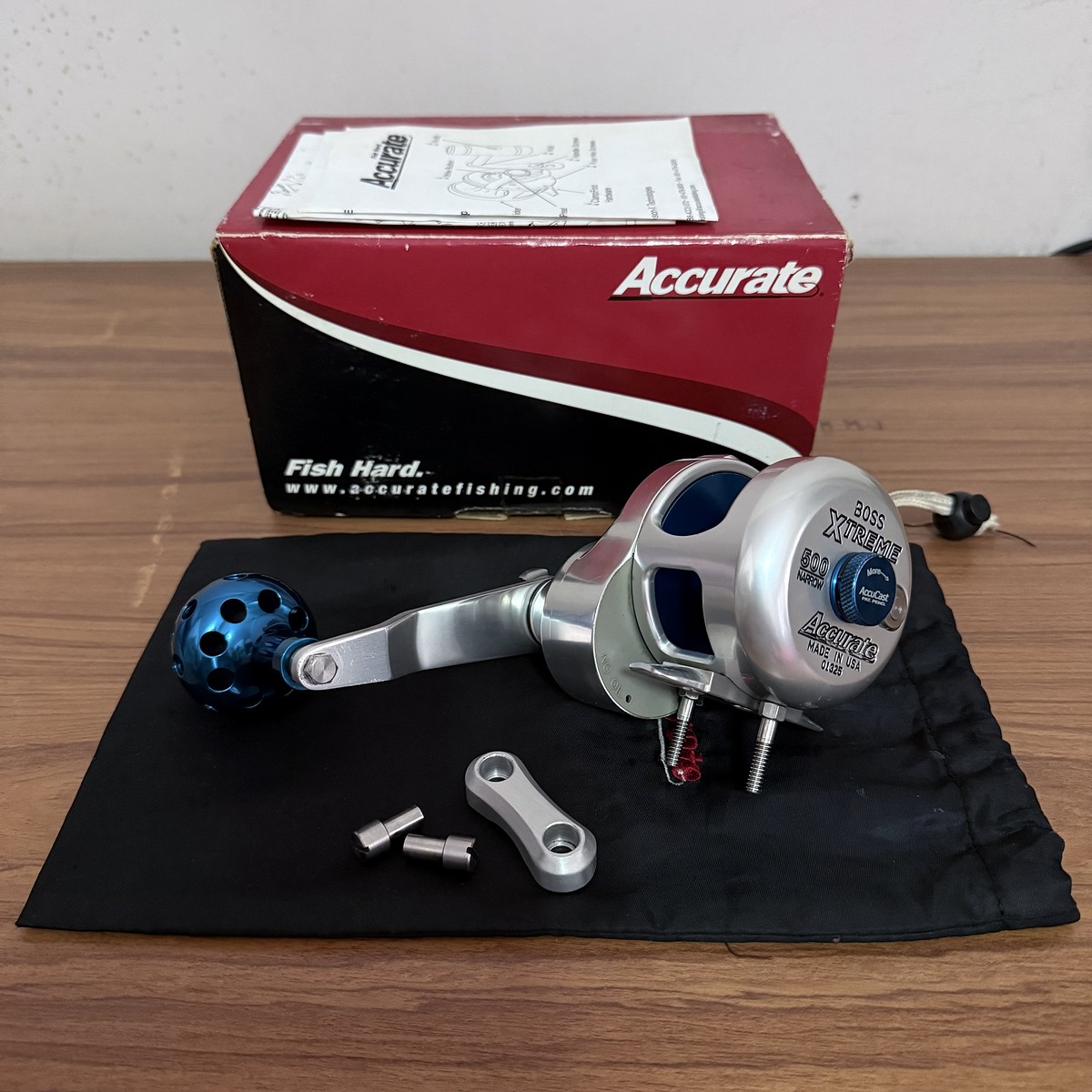 Vาย​รอก​ Accurate​ BX-500N 2 Speed สีเงินน้ำเงิน EKM ตัวเก่า ขวา สภาพสวยมากๆ