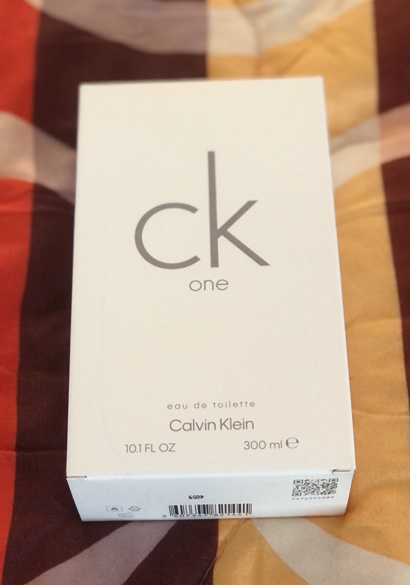 หลง มา1 ค่ะ
Ck one.  ****300 cc.****    เอา ไปเลย ค่ะ   1590 กล่องขายนะคะ