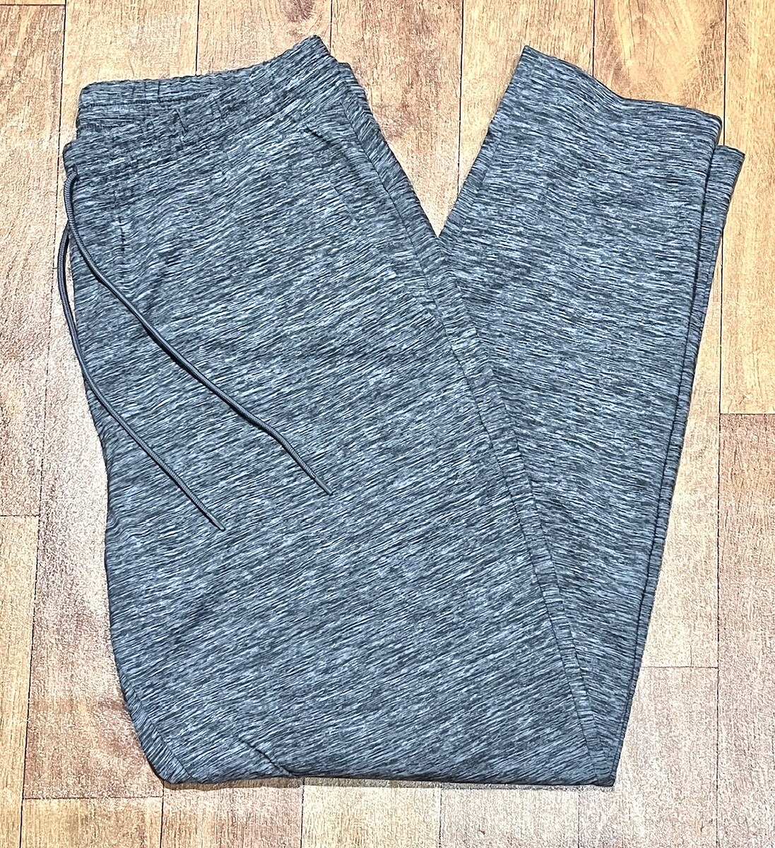 กางเกง Uniqlo Ultra Stretch Active Jogger Pants
