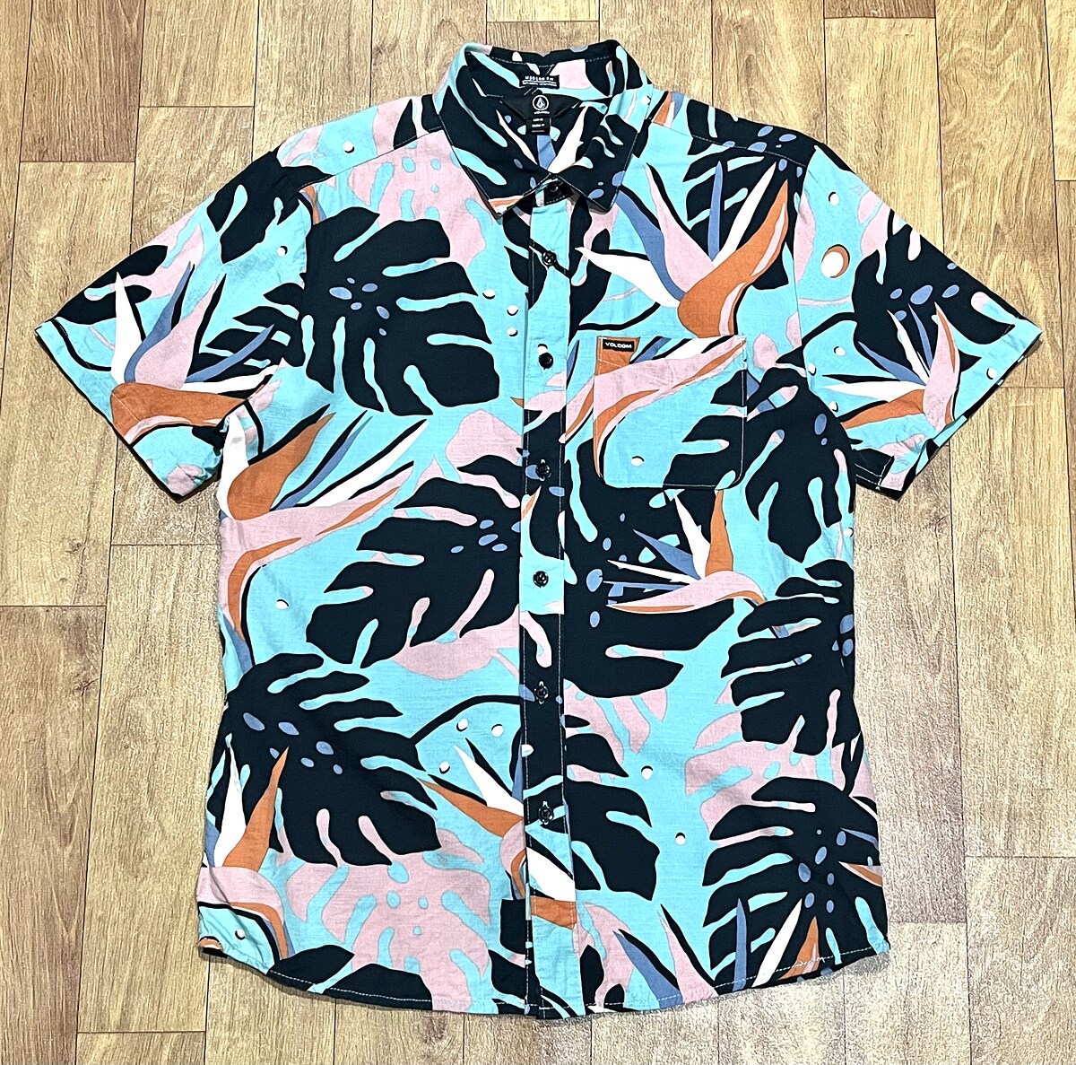 เสื้อ VOLCOM MENTANWAIS HAWAII SHIRT