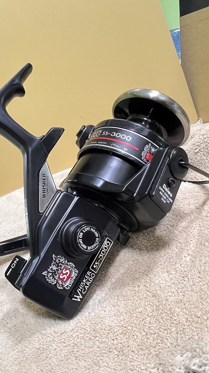รอกสปิน Daiwa Whisker SS-3000