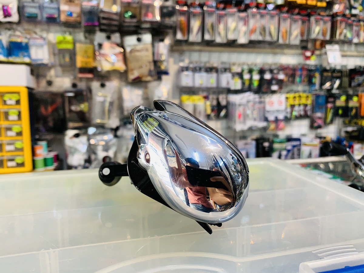 รอก Shimano Antares HG
