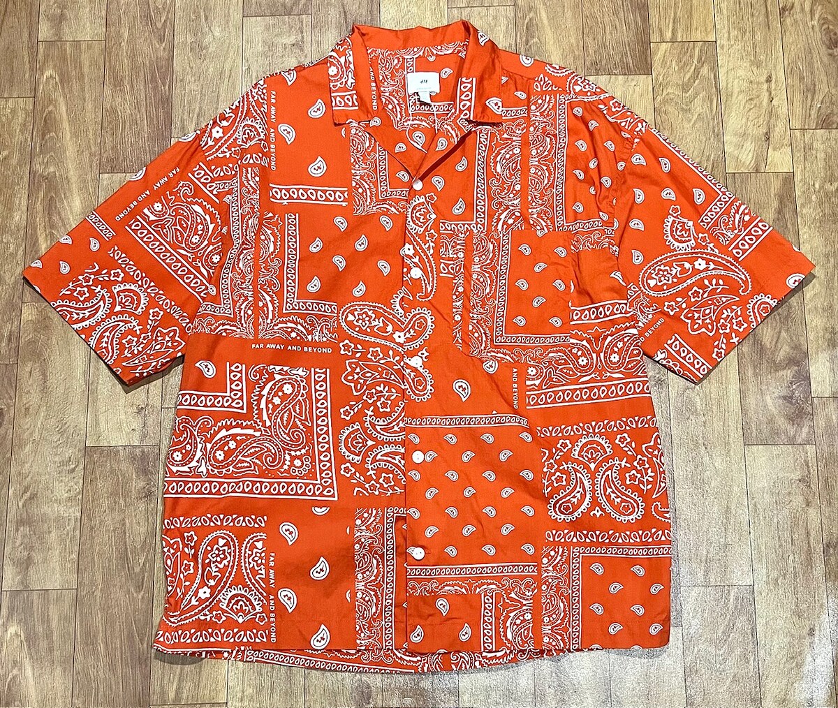 เสื้อเชิ้นแขนสั้น H&M BANDANA SHIRT