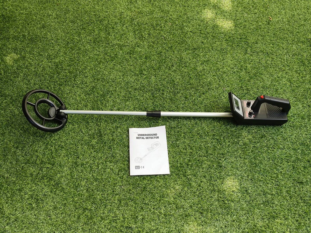 เครื่องตรวจค้นโลหะ    UNDERGROUND   METAL  DETECTOR   สภาพใหม่    โกดังญี่ปุ่น