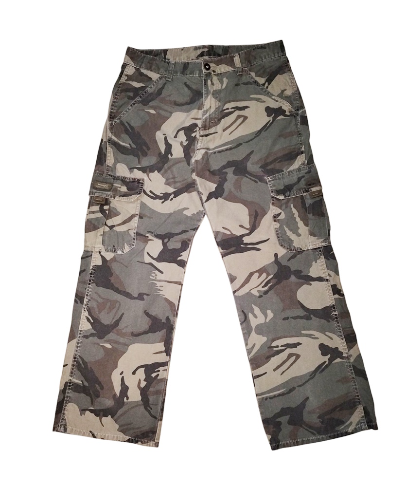 ++ กางเกงพราง Wrangler  รอบเอว 30-32 นิ้ว  S / M