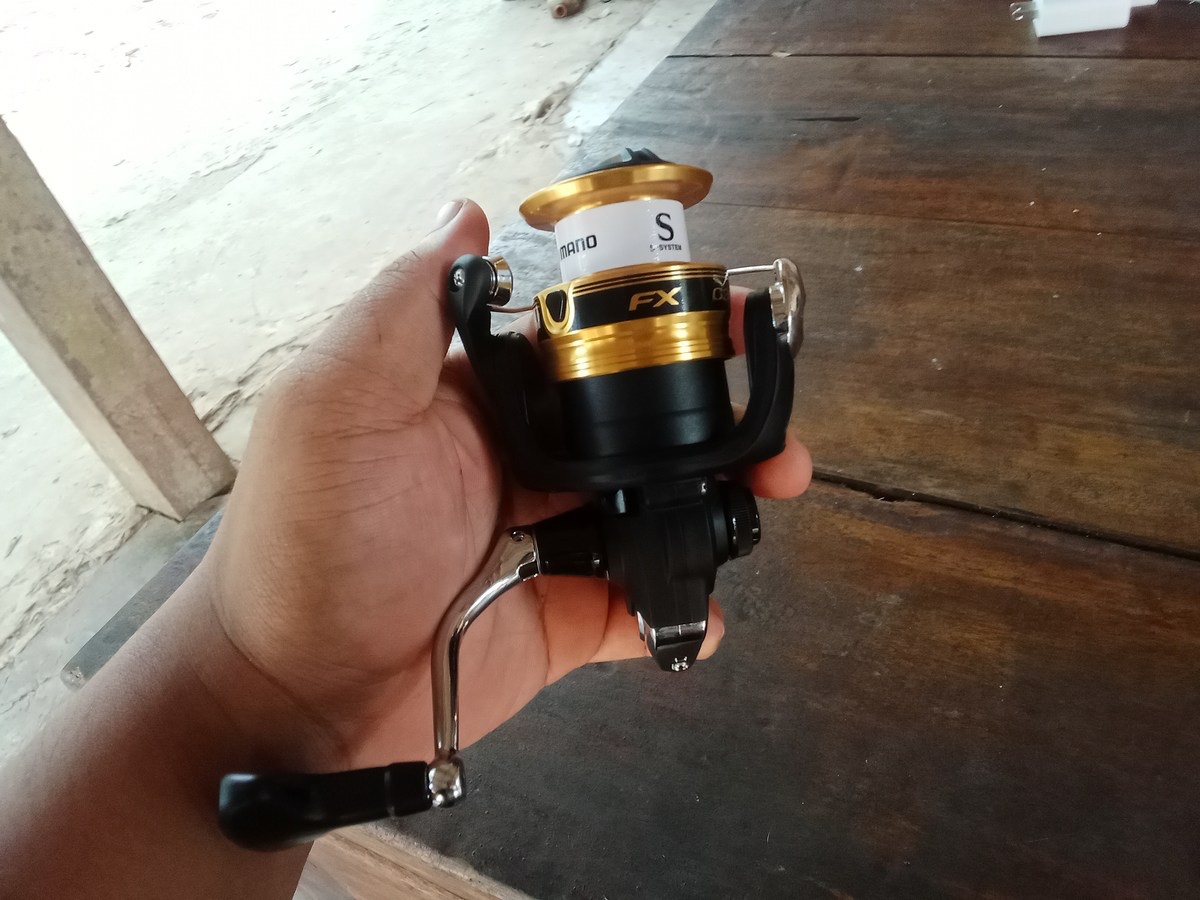 รอกชิมาโน่fx c3000ครับ