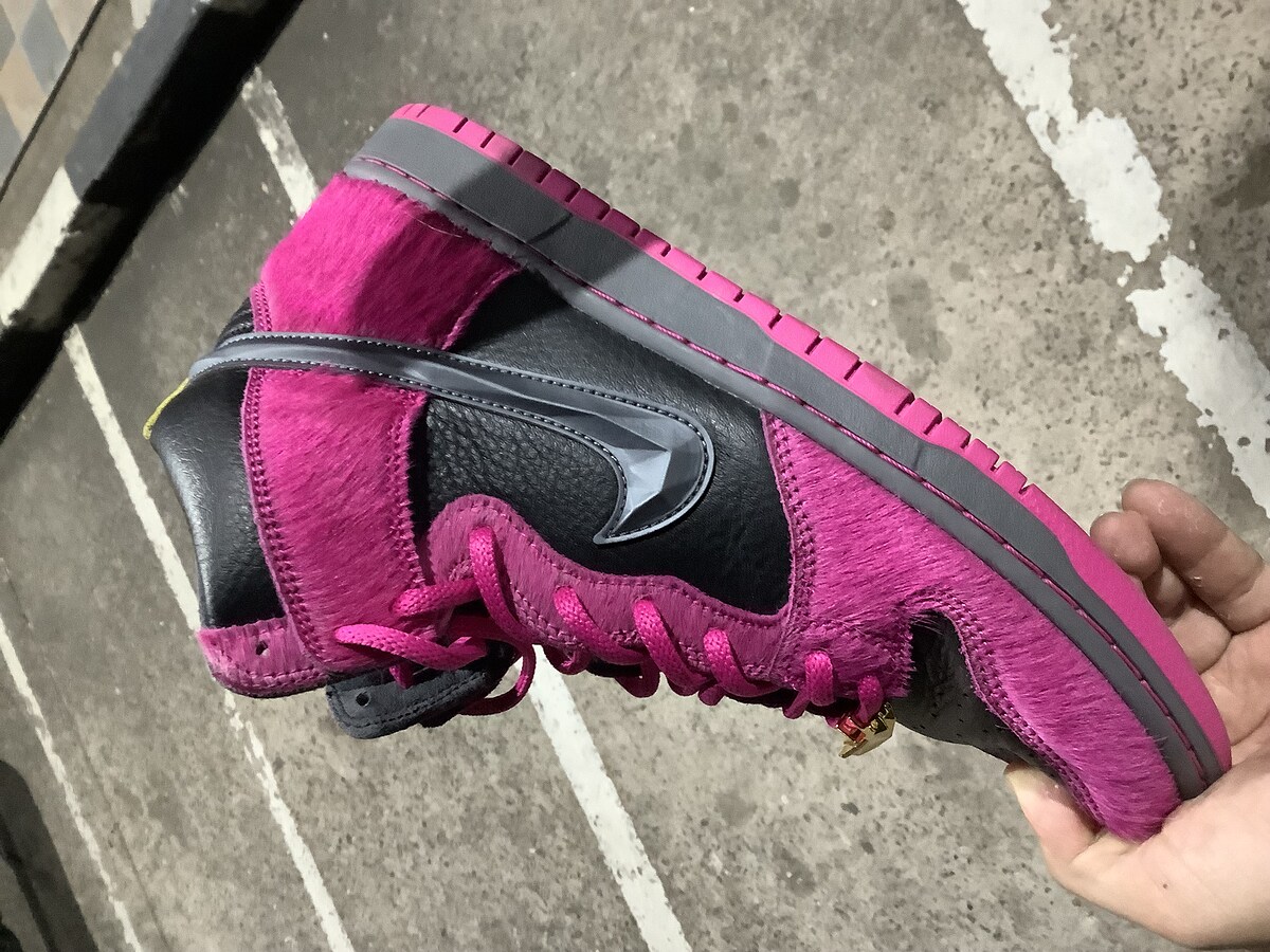 ลดราคา  รองเท้า Nike Run The Jewels x Dunk High SB  