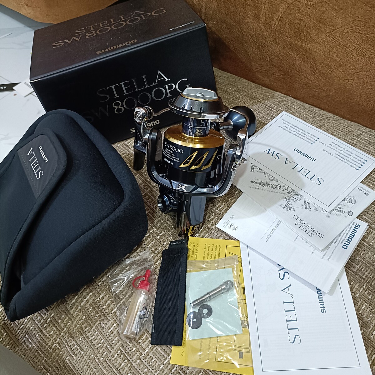 ==>Shimano Stella SW8000PG สวยใสครบยกกล่ง