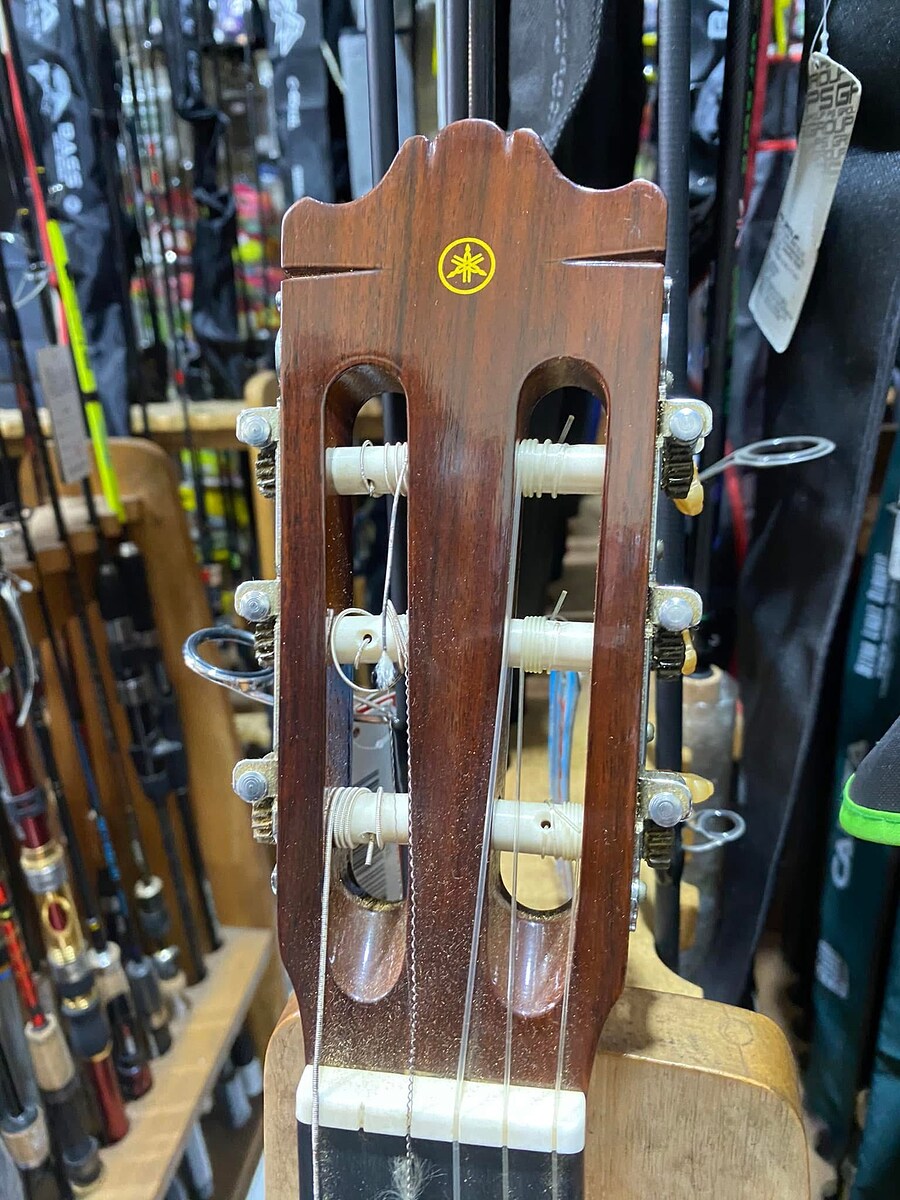 ขายเหมาครับ 4000

ดอนเมืองนัดรับได้ครับ
YAMAHA CLASSIC สภาพดีทั้งคู่
C-150 JAPAN 
CG 101A 
เหม