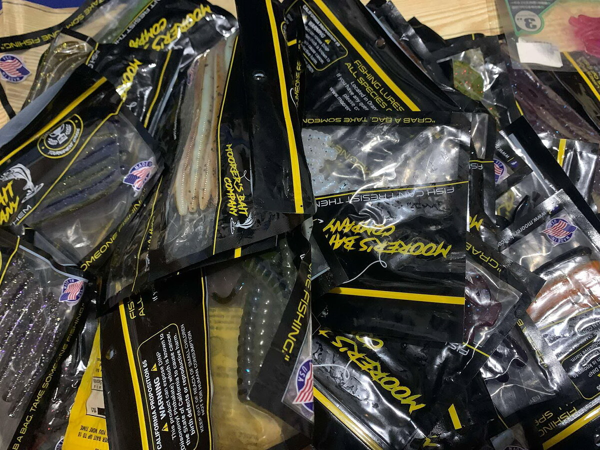 โล๊ะ​เหยื่อ​หนอน​ยาง​ ราคา20บาทมีค่าจัดส่ง30บาทจะสั่งกี่ซองก็30บาท

มี80ซองครับเลือกไม่ได้ครับรับก