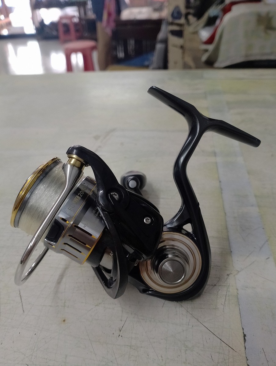 ขายรอก daiwa luvias airity lt 2000 stตัวเปล่า