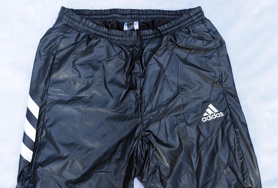 adidas clima storm /L (34-36) กางเกงผ้ากันน้ำขายาวสวยใหม่จากญี่ปุ่น รวมส่ง Flash