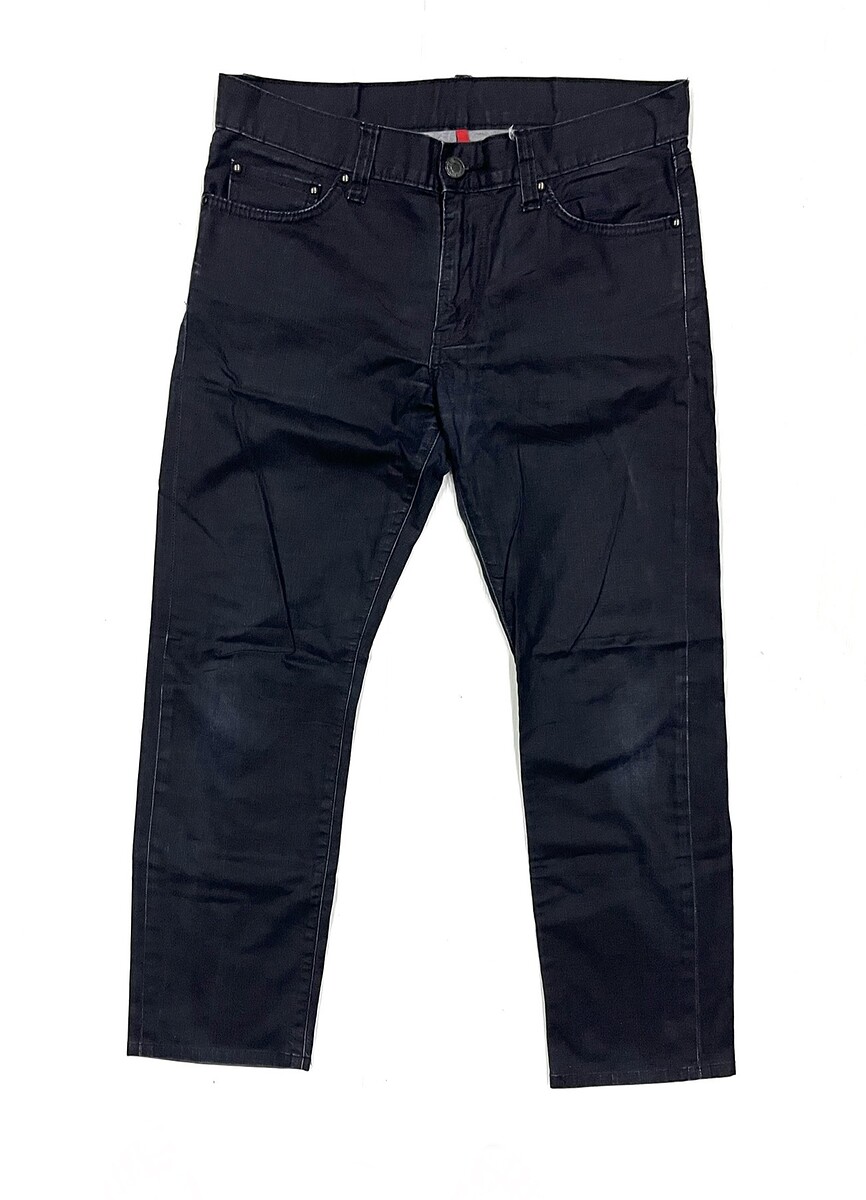 ~ € ~ กางเกงยีนส์ UJ UNIQLO  สีดำ   (34)       220.-  