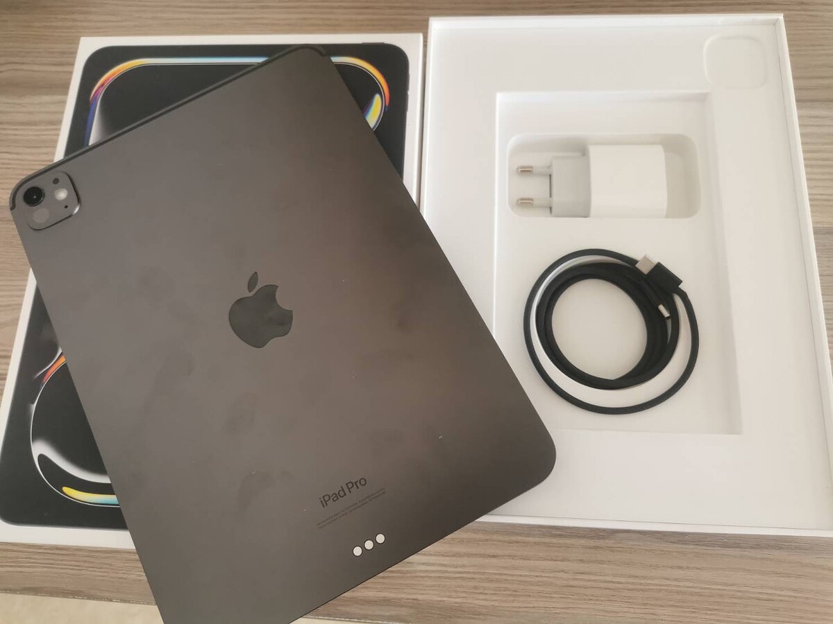   iPad Pro 11 นิ้ว M4 wifi 256gb TH/A 