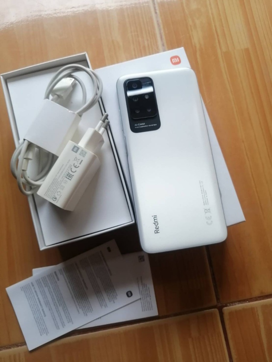 พิจารณาดูครับ1700ผมส่งให้เหมือนเดิม
จอ 6.5 สวยๆ 1080x2400
เเบต  5000
กล้องหลัง50 ล้าน