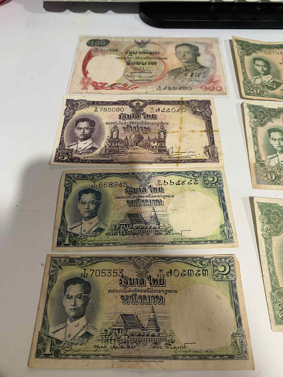 ธนบัตร 10บาท 20บาท 5บาท 1บาท 100 บาท ร.9 ผ่านการใช้งาน

ขอขายที่450 พร้อมส่ง