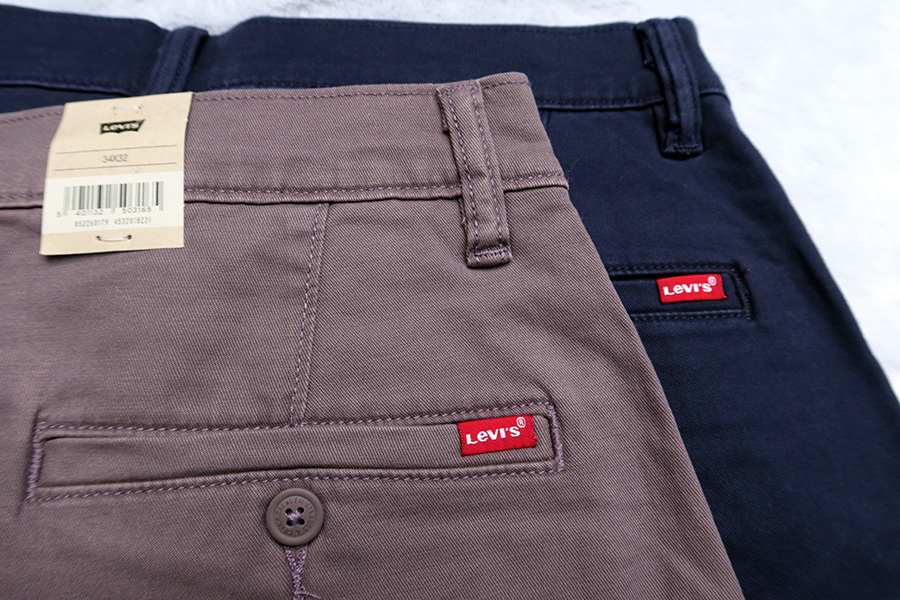 LEVI'S CHINO STANDARD TAPER