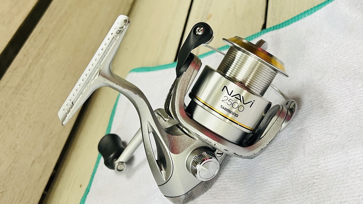 สปิน Shimano Navi 2500