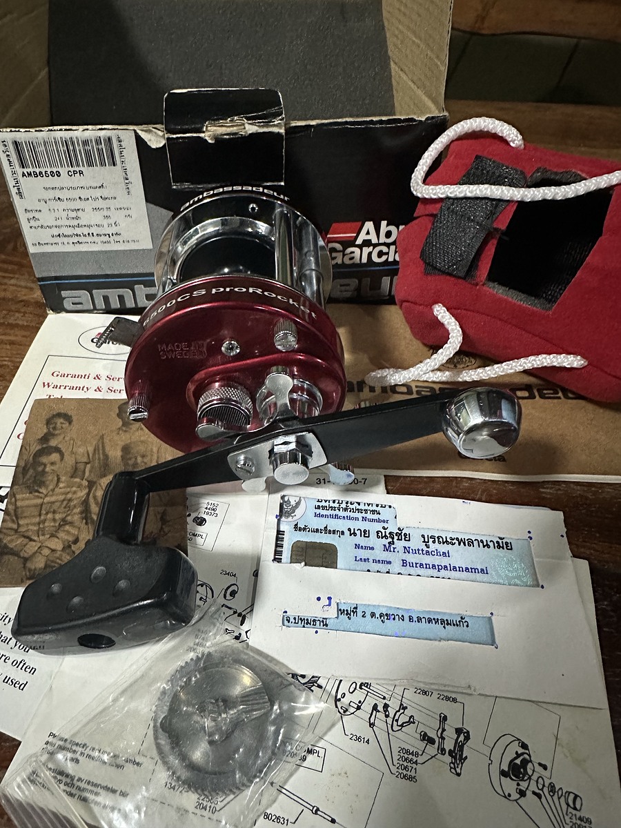 >>> แดง ABU 6500CS proRocket +เฟืองสแตนเลส 1 ชุด <<<