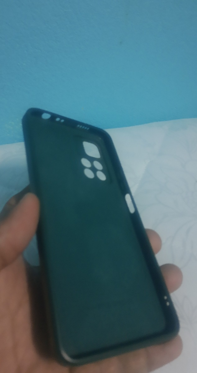 มีเคสให้ไปด้วยครับ