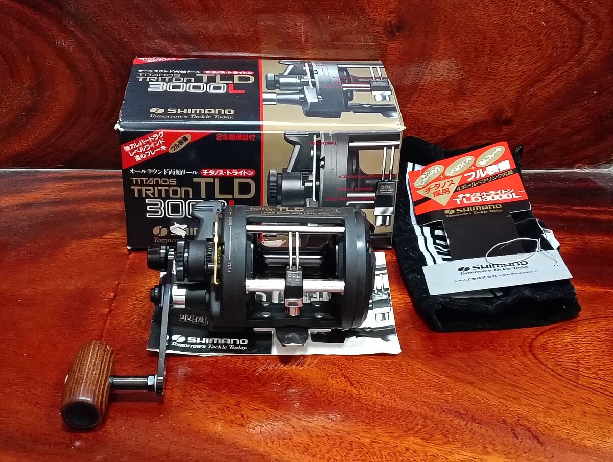 SHIMANO TRITON TLD 3000L MADE IN JAPAN (หมุนขวา)
