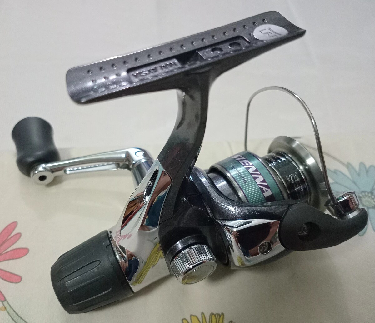 รอก Shimano SIENNA 1000RD