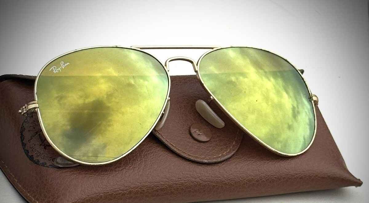 Rayban RB3025 มือสองญี่ปุ่นเล่นไม่มีรอยใดๆครับน็อตยังไม่ถูกขายเลย
