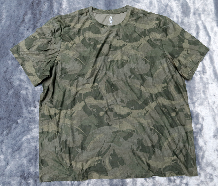 SKECHERS /2XL (51) เสื้อยืดคอกลมแขนสั้นลายพรางสวยใหม่แท้ตัดป้ายหลุดโรงงาน