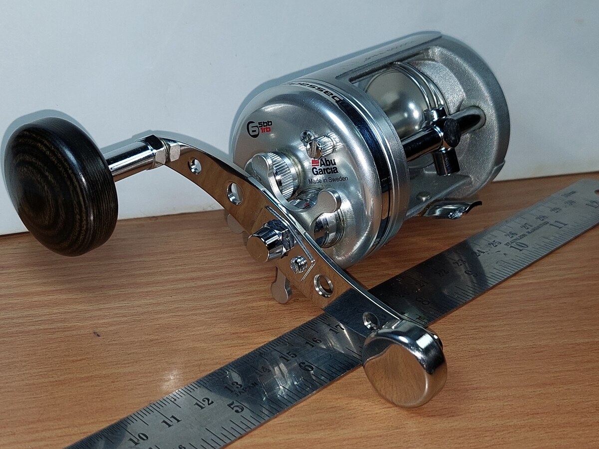   Dum fishing     #  4   *******  ABU AMBASSADEUR  SM 6600 CL   ********