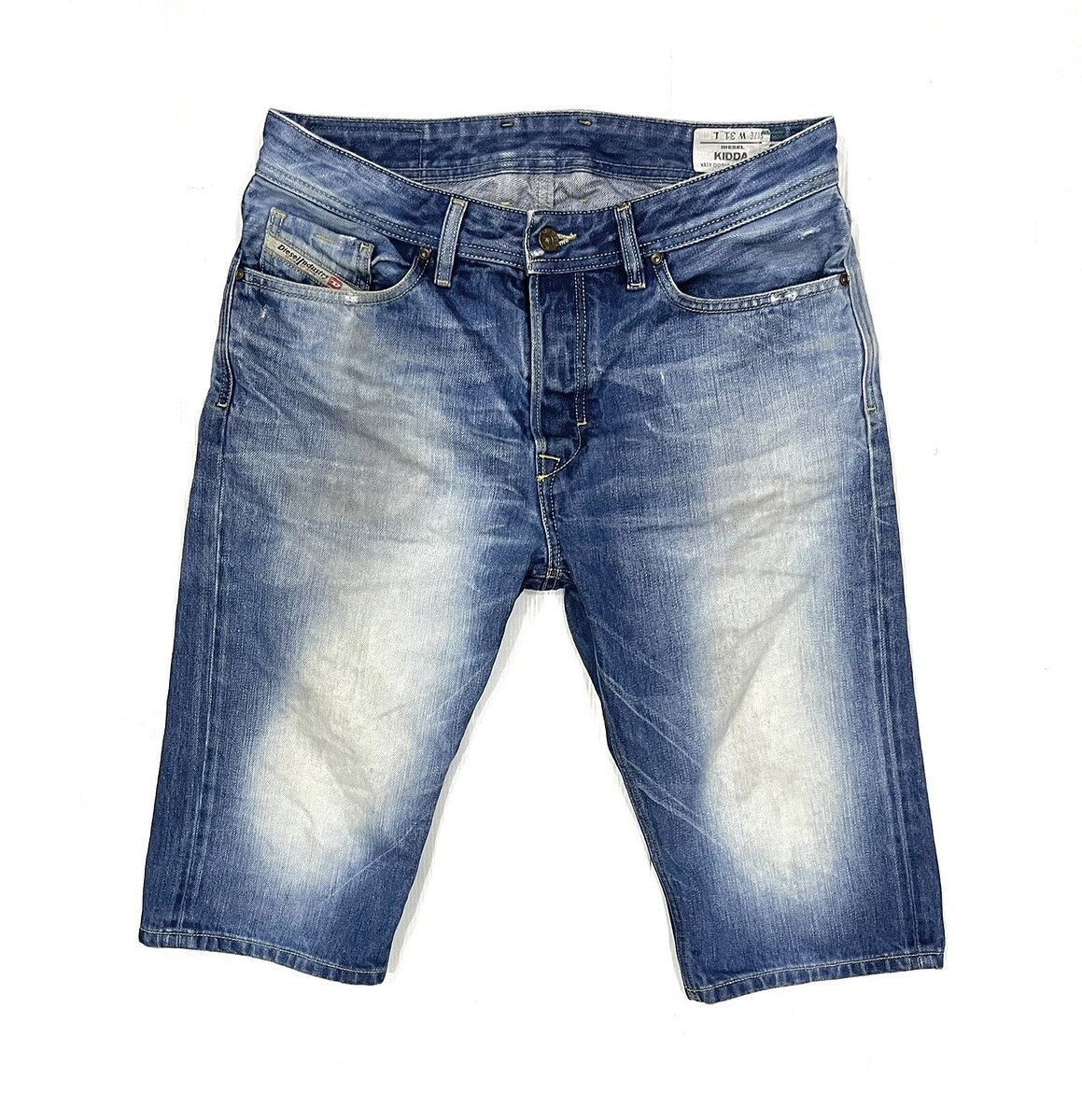 ~ € ~ กางเกงยีนส์ขาสั้น DIESEL  (32)   300.- 