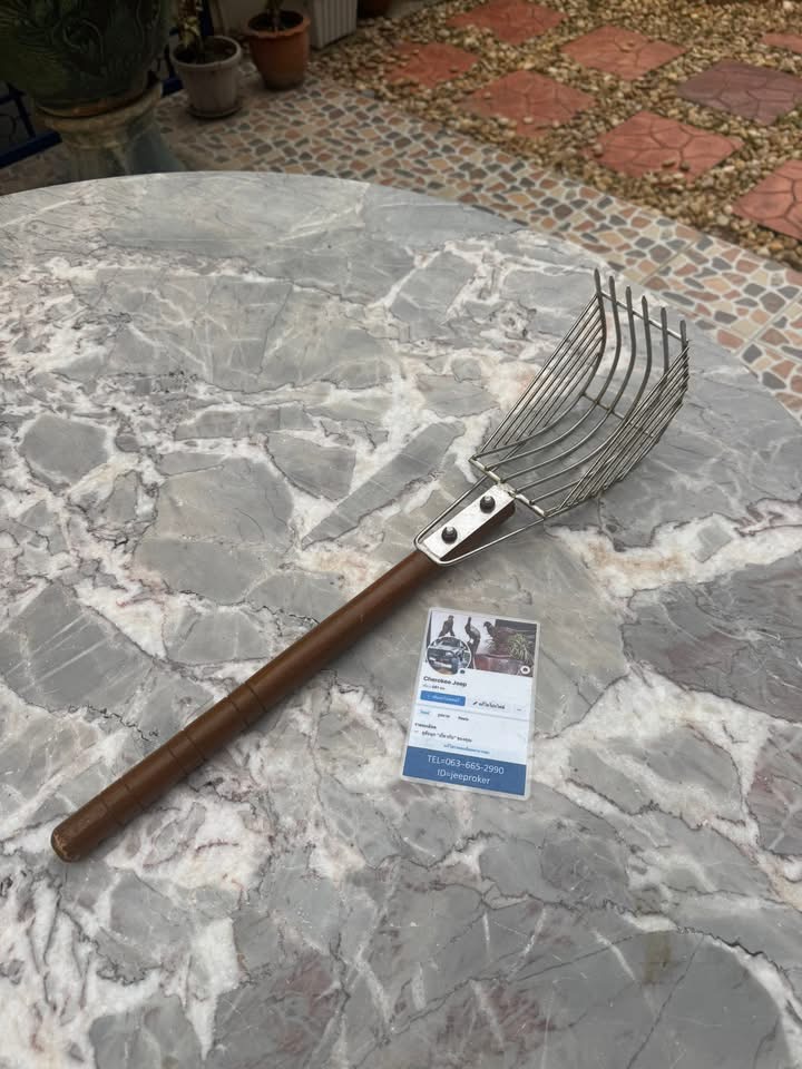 คราดตักหอยญี่ปุ่น (ジョレン) อุปกรณ์ขุดหาหอยแบบญี่ปุ่น