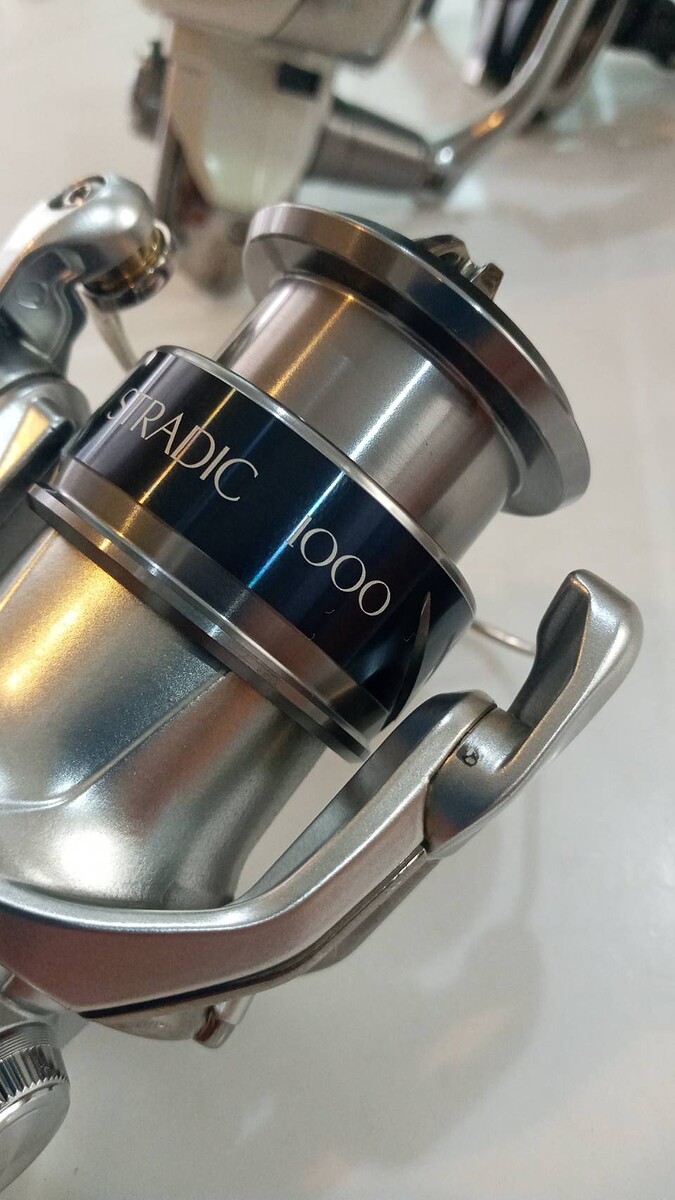 สตราดิกมีรอย1จุดนอกนั้นใสๆครับ