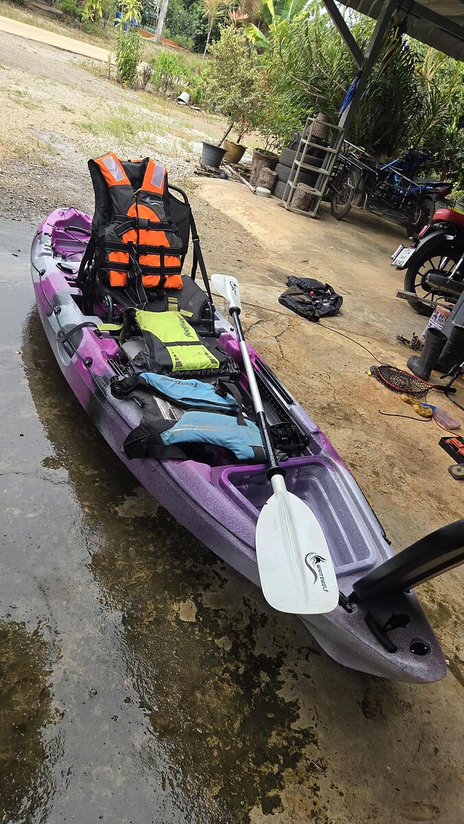 เรือคายัค White Wolf  X10  สภาพสวย