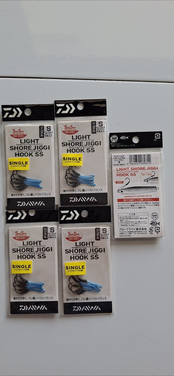 เบ็ดจิ๊ก daiwa เเบบsingle  light shore jiggi ประมาณเบอร์12ครับ มี15ซอง  ซองละ50บาท ส่ง40บาทพื้นที่ห่